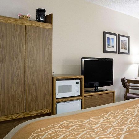 Quality Inn Bismarck I-94 מראה חיצוני תמונה