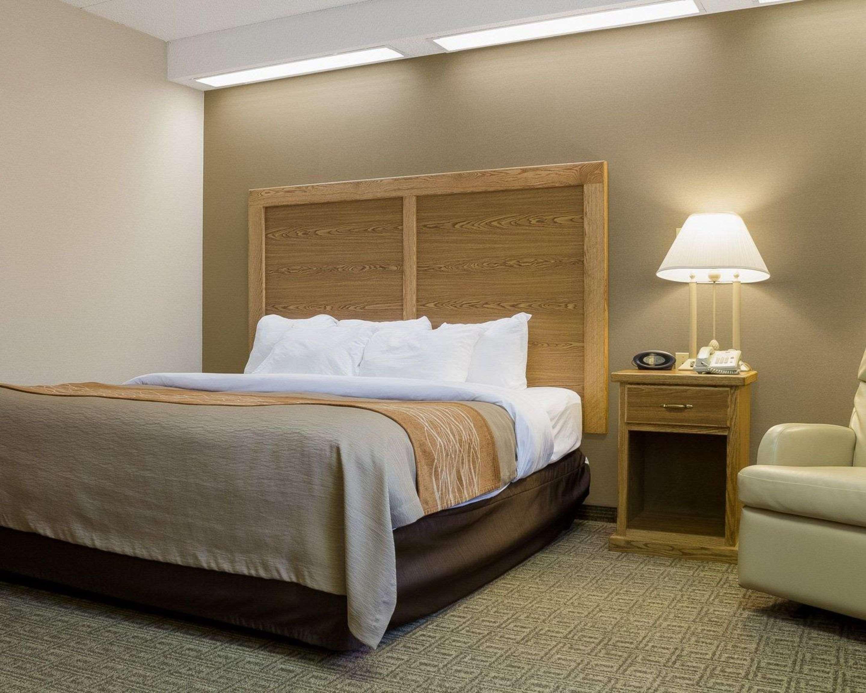 Quality Inn Bismarck I-94 מראה חיצוני תמונה