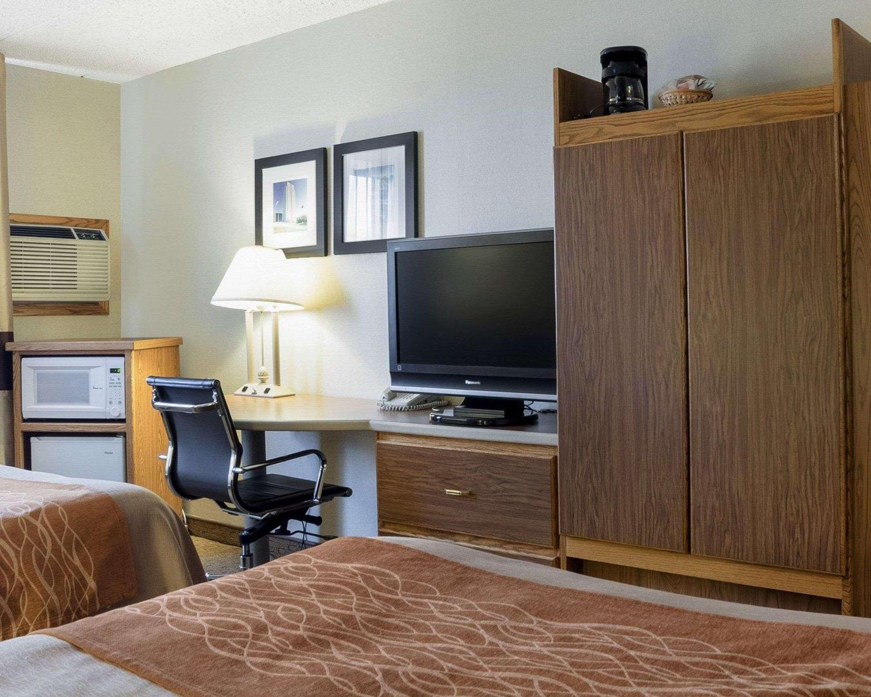 Quality Inn Bismarck I-94 מראה חיצוני תמונה