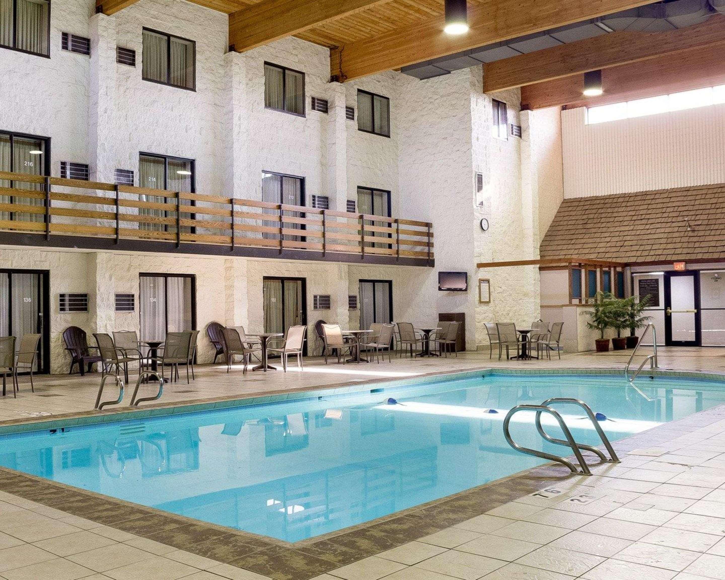 Quality Inn Bismarck I-94 מראה חיצוני תמונה