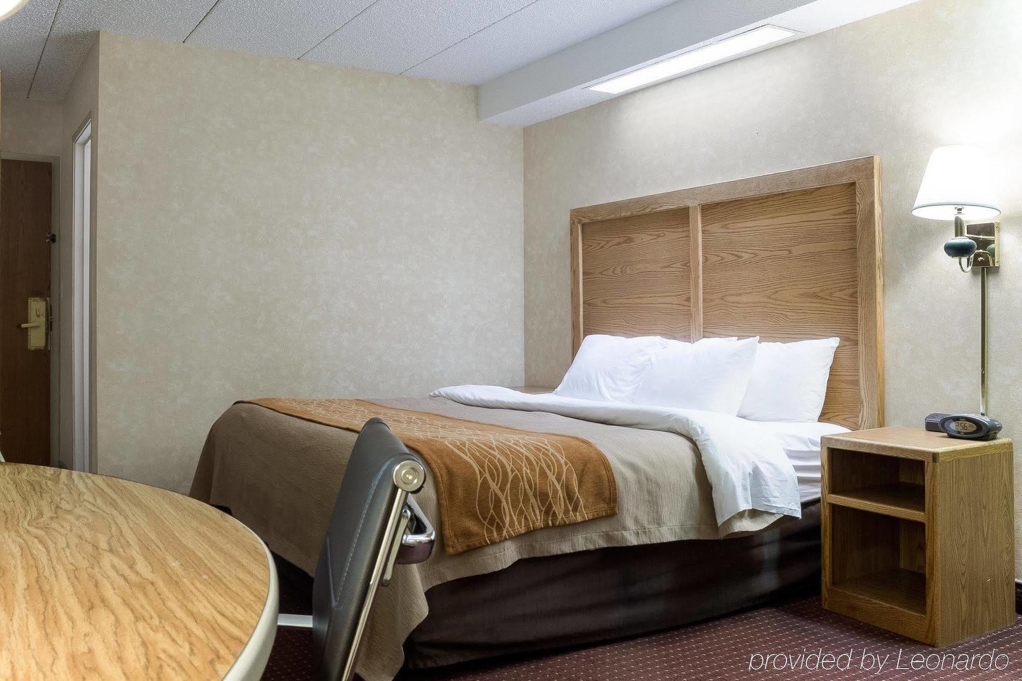 Quality Inn Bismarck I-94 מראה חיצוני תמונה
