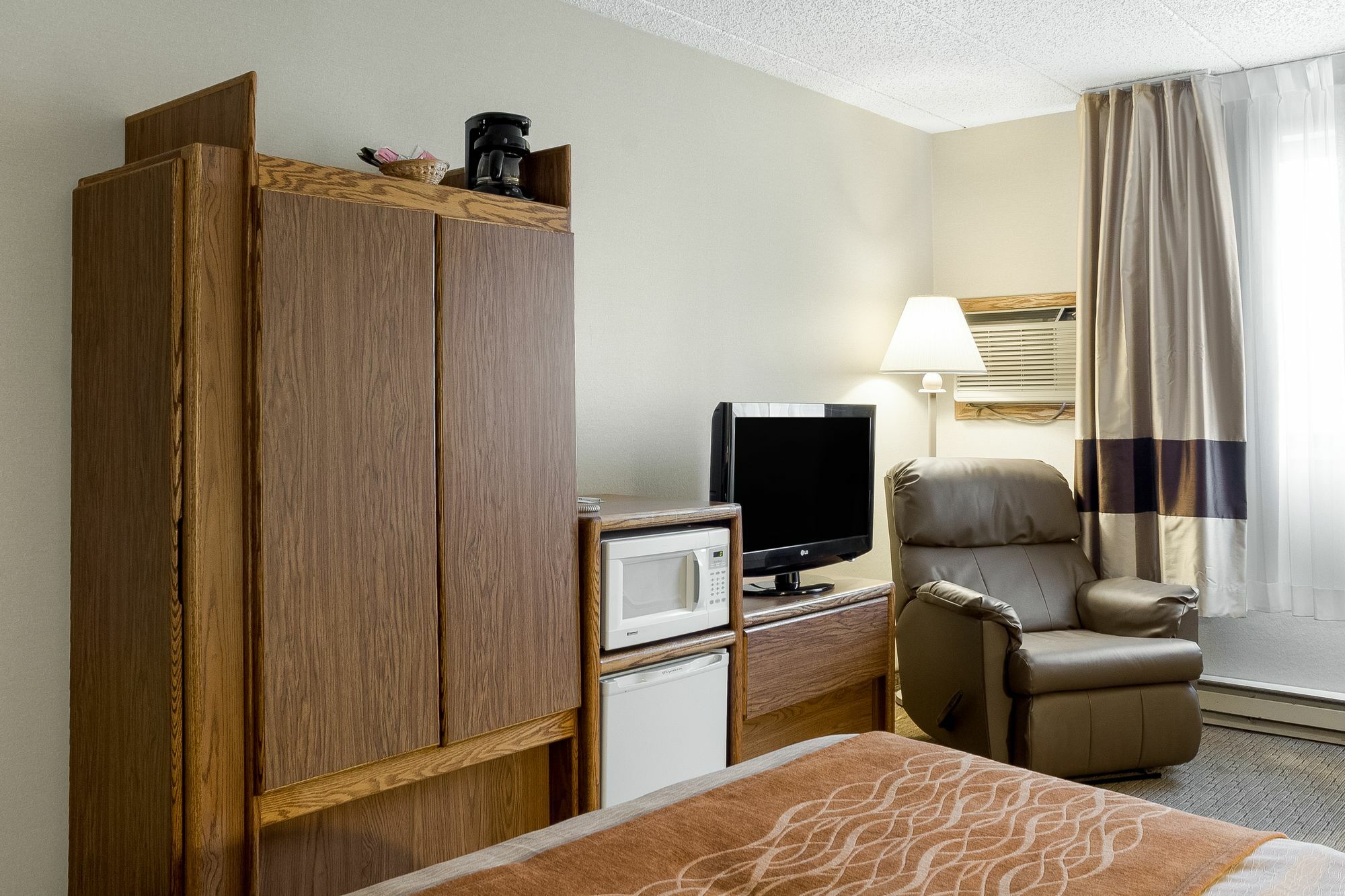 Quality Inn Bismarck I-94 מראה חיצוני תמונה