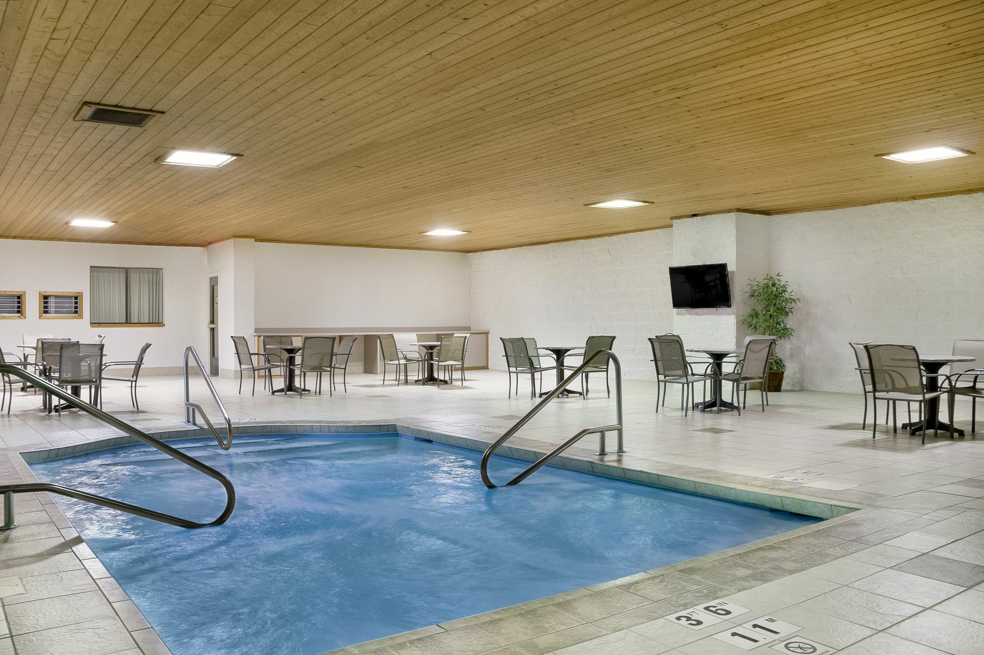 Quality Inn Bismarck I-94 מראה חיצוני תמונה