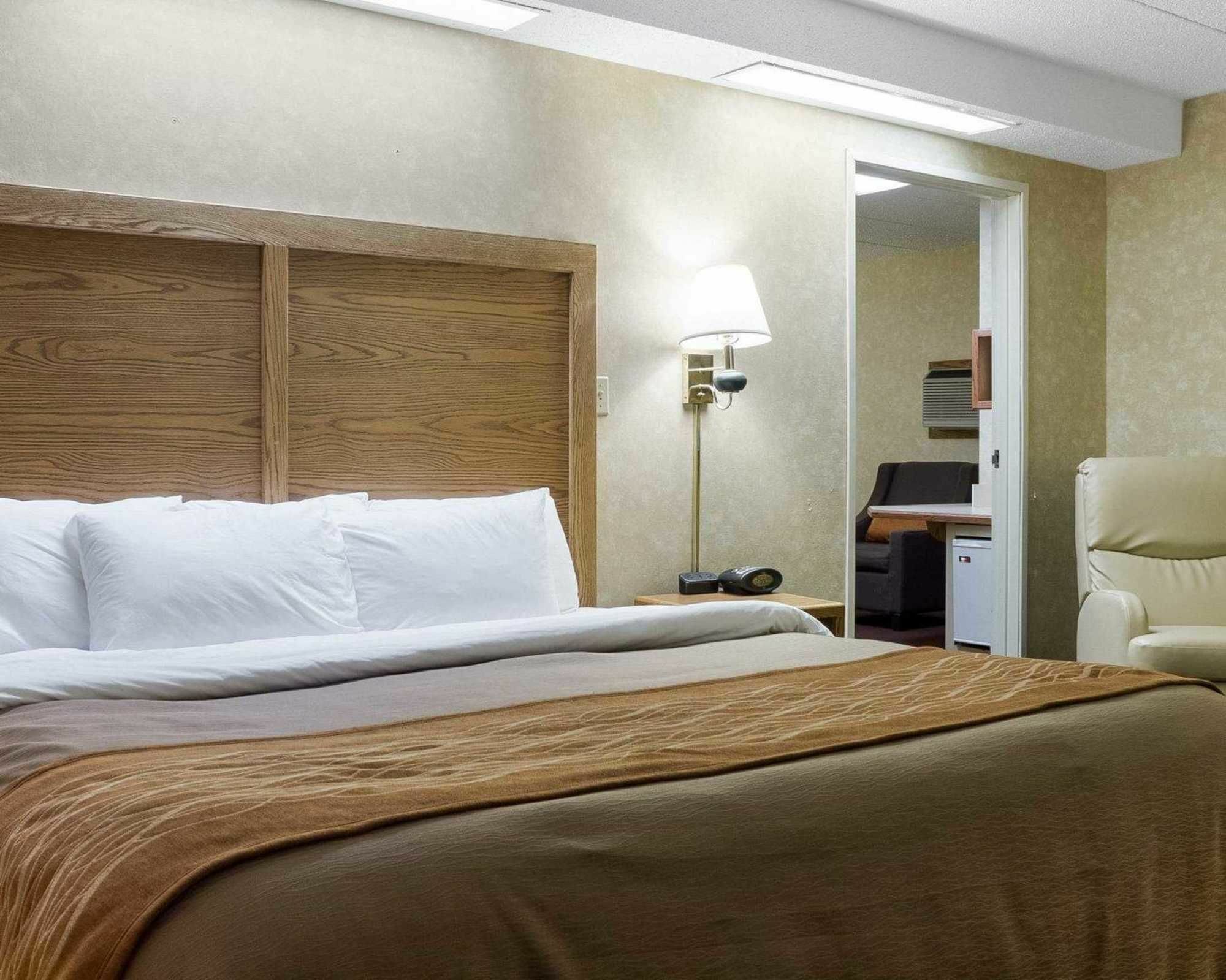 Quality Inn Bismarck I-94 מראה חיצוני תמונה